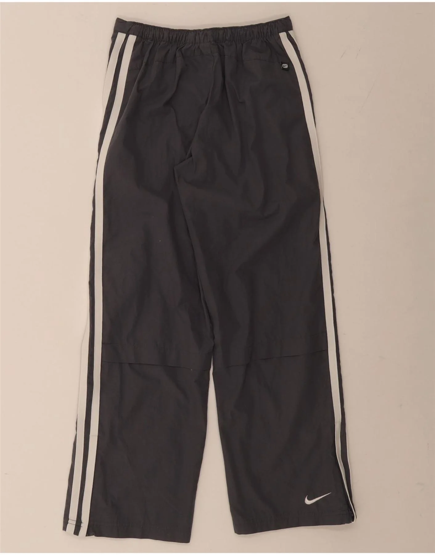Nike Girls Tracksuit Trousers 13-14 Years Large Grey - Image 2