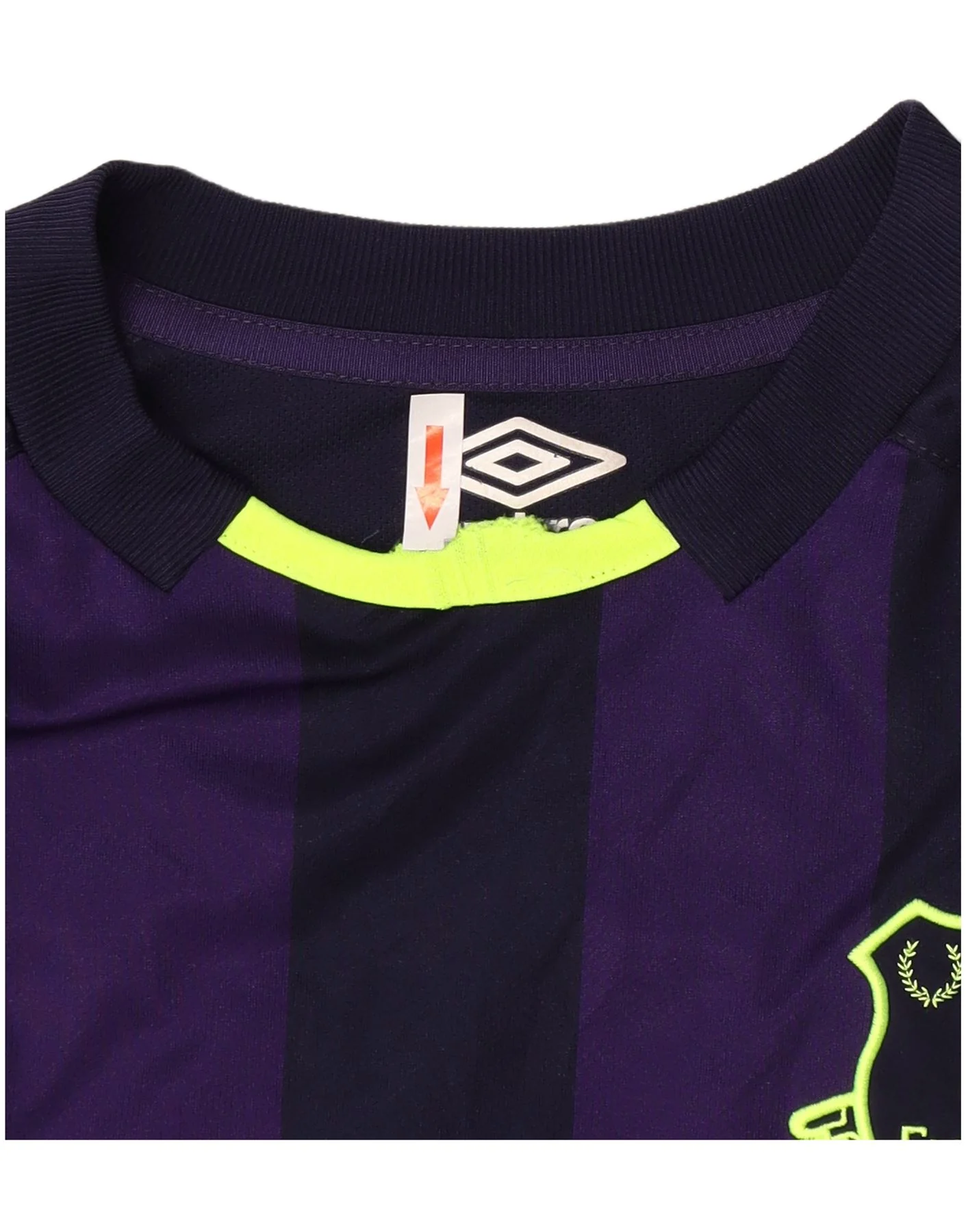 Umbro Mens Everton F.C. Graphic T-Shirt Top Medium Purple Striped Sports - Image 3